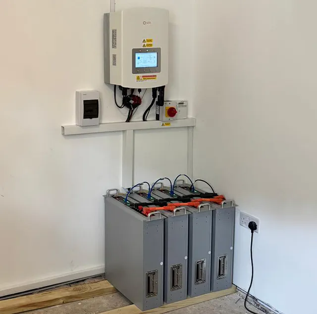 solar panel battery cost uk